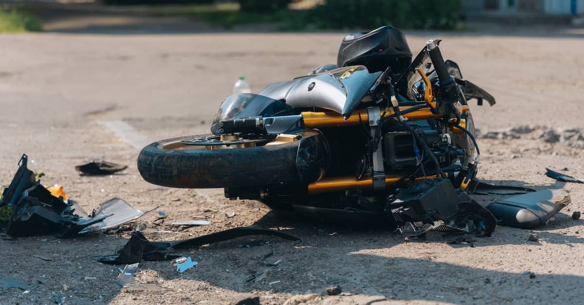 Motorcycle after a serious crash | Colombo Law